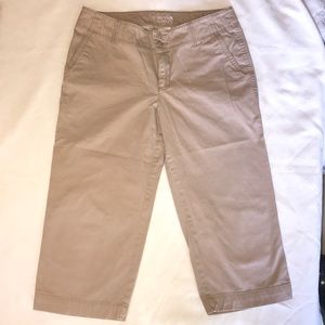 ⭐️Sonoma Classic Khaki Capris Pants